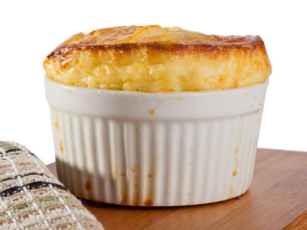 Soufflé mit Fromage Blanc und Schnittlauch