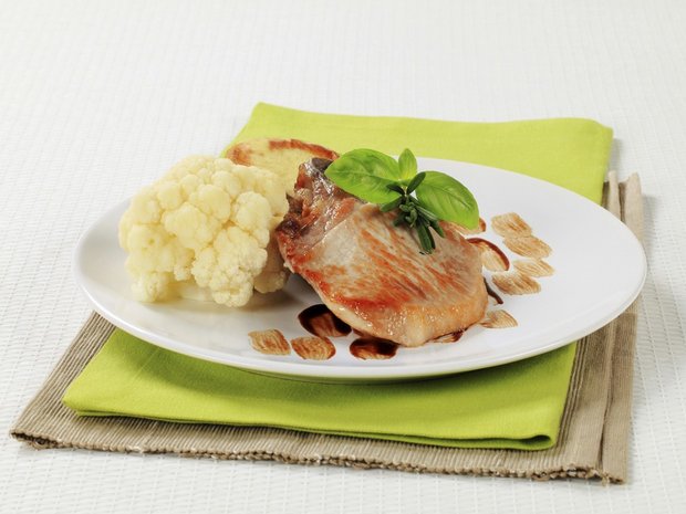 Blumenkohl und Hähnchen mit Pilz-Sahnesoße